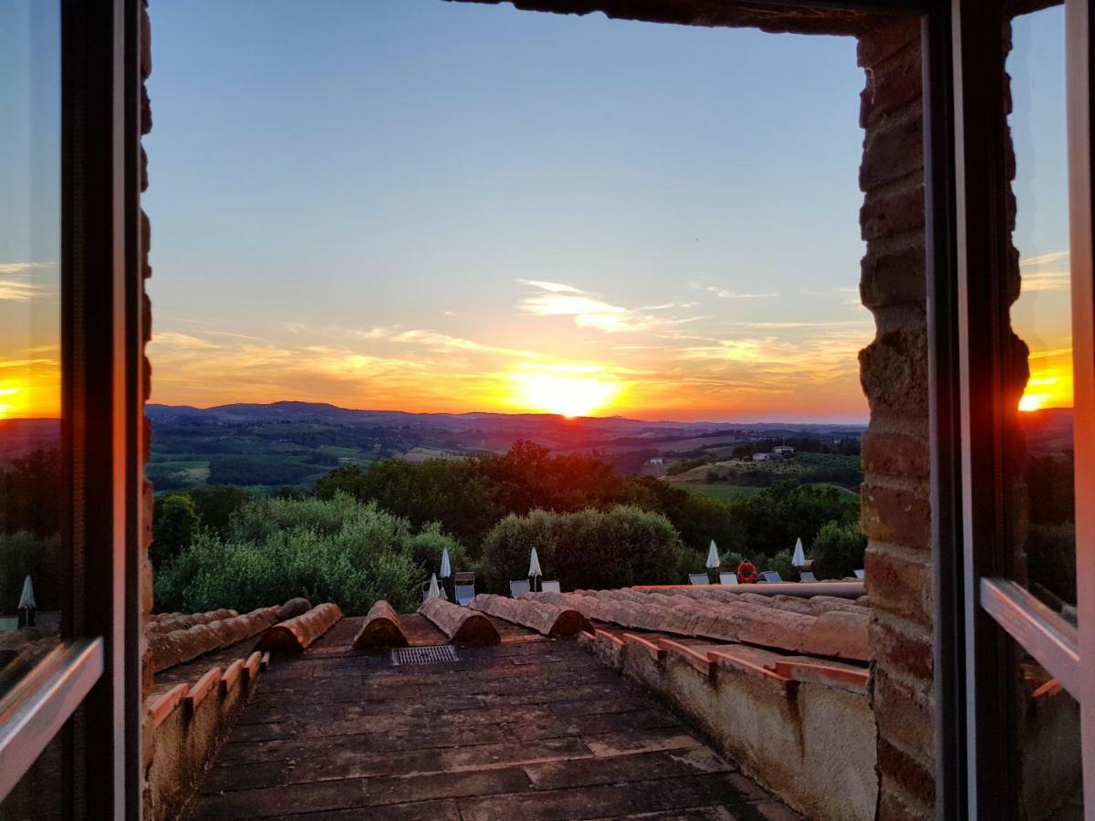 Appartamenti Ava E Tegrino Nell'Antica Dimora Di Fulignano サン・ジミニャーノ エクステリア 写真